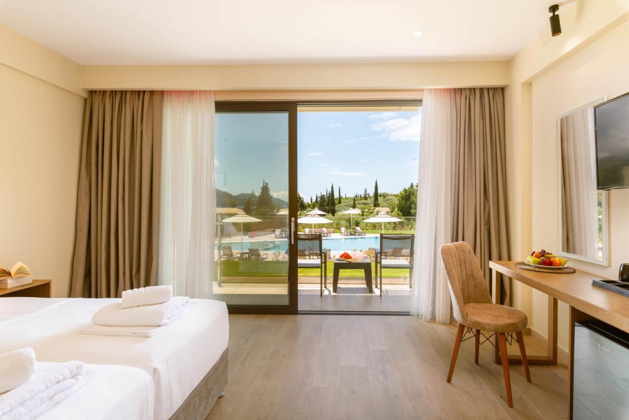 Ephyra Hotel Sívota Buitenkant foto